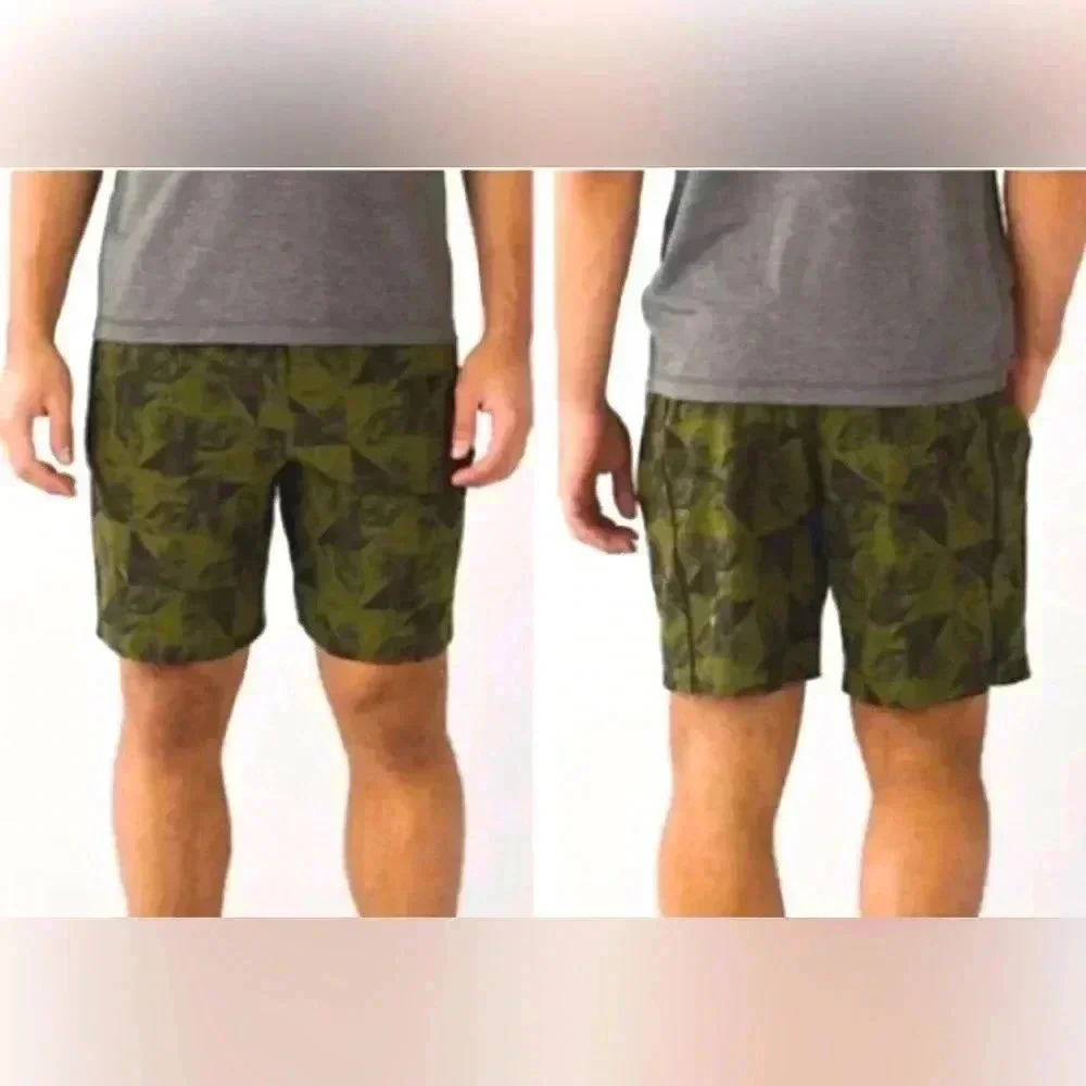 Lululemon Shorts Men's XL Pace Breaker Lined 9” Green Geometric Elastic Waist